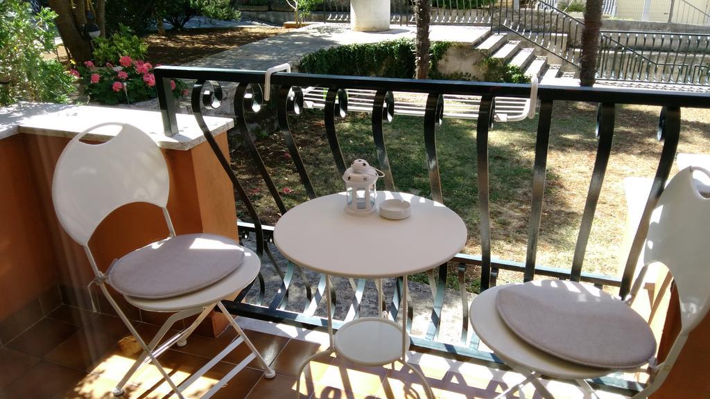 Corte Dei Merli Suite & Room Ровин Екстериор снимка